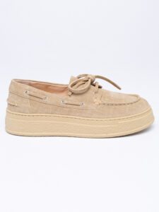 Leather boat shoes