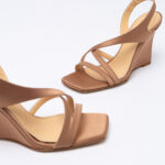 Satin wedge πέδιλα