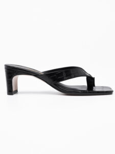 Croc-effect toe mules