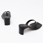 Croc-effect toe mules