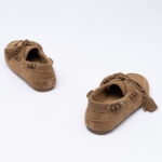 Καστόρινα boat loafers με χάντρες